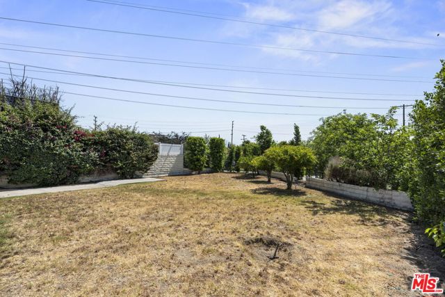 11475 Archwood Street, North Hollywood, California 91606, 3 Bedrooms Bedrooms, ,2 BathroomsBathrooms,Single Family Residence,For Sale,Archwood,24405453
