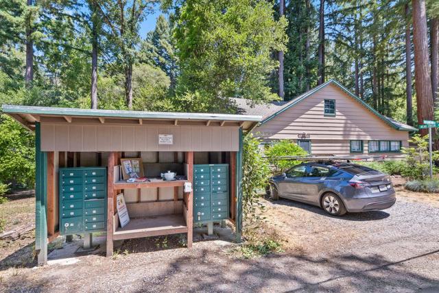 13550 Bear Creek Road, Boulder Creek CA: https://media.crmls.org/mediaz/78cedc14-7ea7-4d47-9d77-252baccaad37.jpg