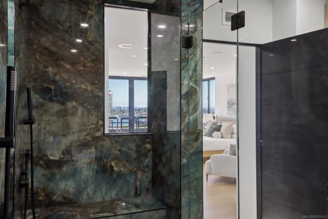 700 Front St, San Diego CA: https://media.crmls.org/mediaz/78d018d7-a54f-4072-86df-7d8501f8d28e.jpg