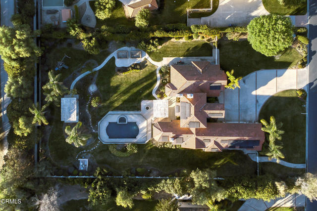 2021 Brittany Park Road, Camarillo CA: https://media.crmls.org/mediaz/78d01bf6-191c-4420-b559-3f0903c2cd45.jpg