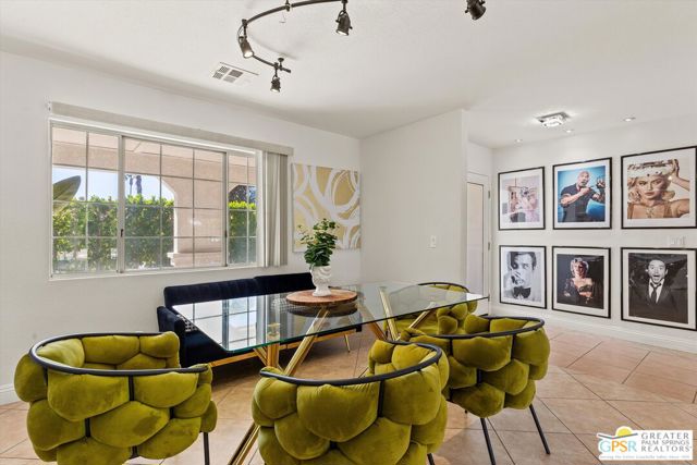 2880 E San Angelo Road, Palm Springs CA: https://media.crmls.org/mediaz/78d20f68-4ac7-4df6-9426-401dc3a82180.jpg