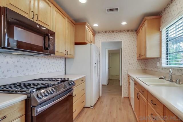6081 Veemac, La Mesa CA: https://media.crmls.org/mediaz/78d26dfe-a81a-4e9f-8a10-72f60e1b8c51.jpg