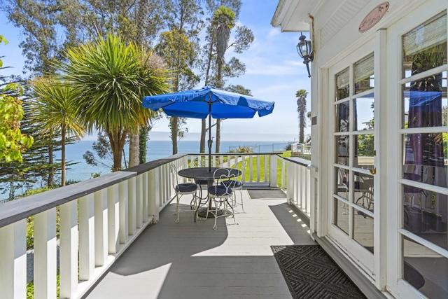 620 El Salto Drive, Capitola CA: https://media.crmls.org/mediaz/78d3ac57-c11c-4ab6-9b4d-27307af94eaf.jpg