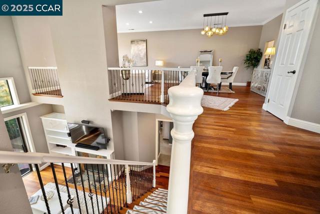 3051 Tahoe Pl, San Ramon CA: https://media.crmls.org/mediaz/78d3ec7a-088e-4fab-8b04-93f7b1d42986.jpg