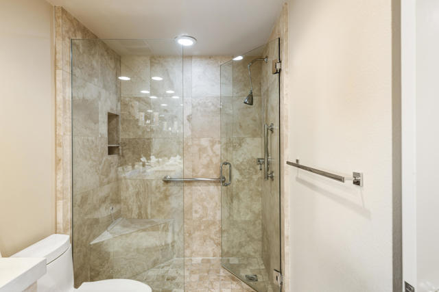 899 Island Drive #402, Rancho Mirage, CA 92270