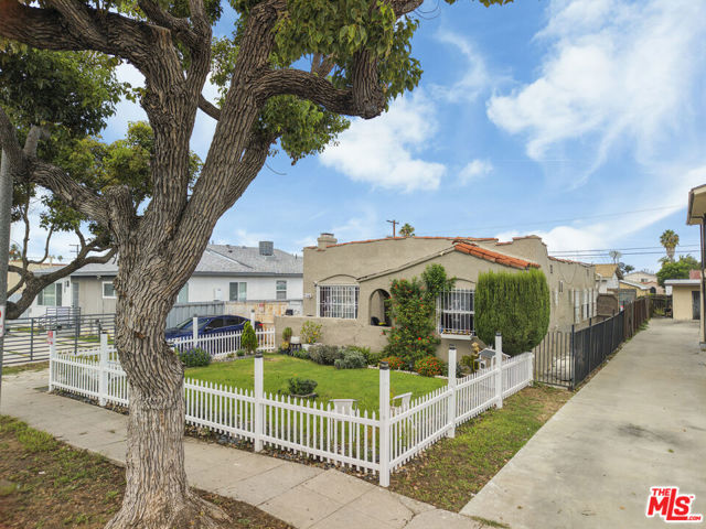 1543 West 82nd Street