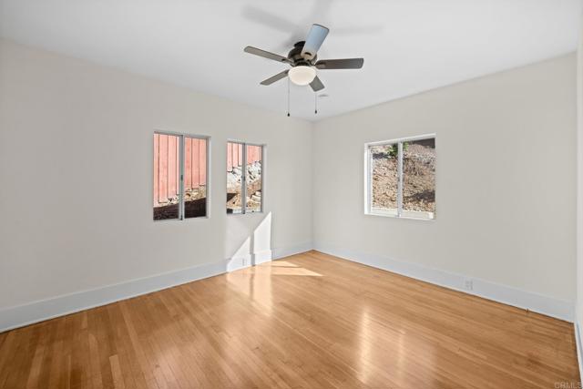 1239 La Presa Avenue, Spring Valley CA: https://media.crmls.org/mediaz/78d44cf2-a16d-420d-b497-9687799c171f.jpg