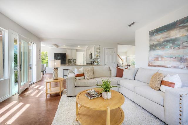 Detail Gallery Image 14 of 39 For 3369 Tournament Dr, Oceanside,  CA 92056 - 5 Beds | 3 Baths