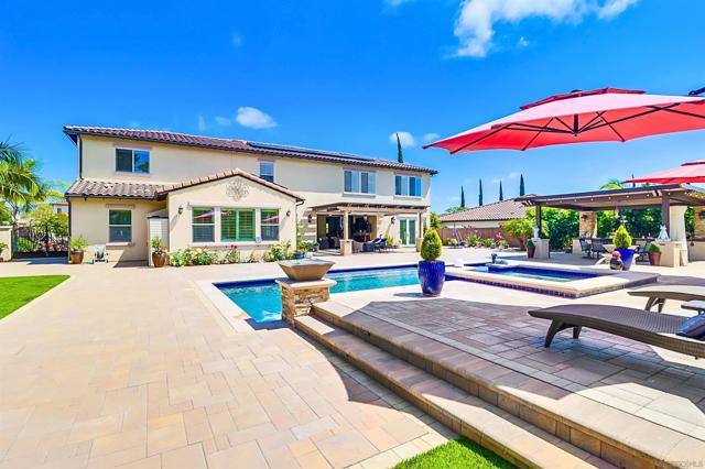 466 Agua Vista Dr, Chula Vista CA: https://media.crmls.org/mediaz/78d4c98a-e717-485b-91d2-17f9af0bea65.jpg