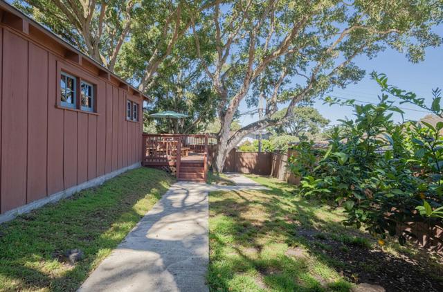1034 Hillside Avenue, Pacific Grove CA: https://media.crmls.org/mediaz/78d50b0a-5e18-4e94-8aa5-78d1fab4dca6.jpg