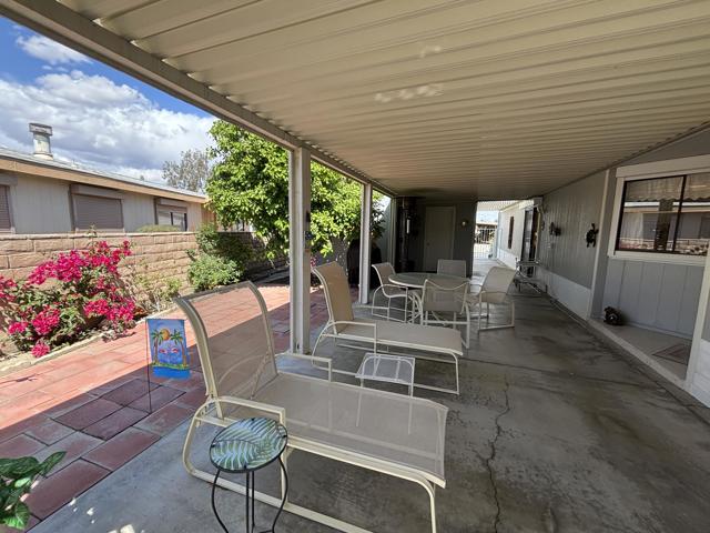 47751 San Salvador, Indio CA: https://media.crmls.org/mediaz/78d70b69-624f-4d06-b4d2-82acdf7d8d11.jpg