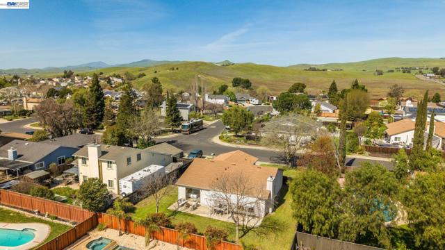 Image 45 of 47 For 5981 Skylinks