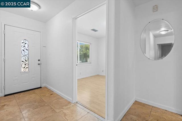 613 W 13th, Antioch CA: https://media.crmls.org/mediaz/78d80177-eea5-4383-8950-db021f769e2a.jpg