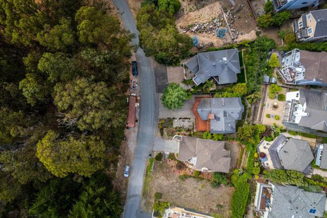 450 Sevilla Avenue, El Granada CA: https://media.crmls.org/mediaz/78d80d41-55cf-4739-a376-567389f51499.jpg