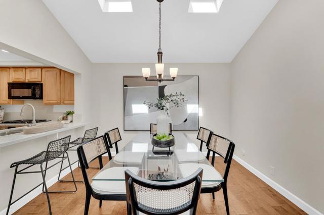 419 Clearview Drive, Los Gatos CA: https://media.crmls.org/mediaz/78d8db11-5c31-4c09-9e3d-509f89f50176.jpg