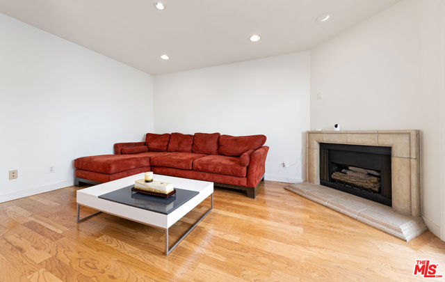 1239 9th Street, 2 photo 4