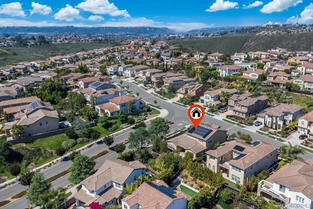 7152 Sitio Corazon, Carlsbad CA: https://media.crmls.org/mediaz/78dac679-1e98-4a5f-b68e-0a1579e0dfbe.jpg