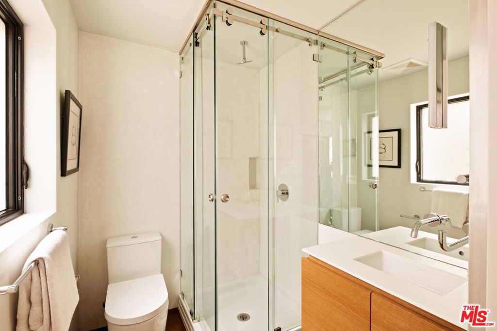 4951 Nagle AvenueSherman Oaks img 3
