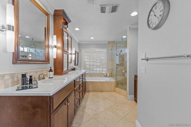 3445 Lomas Serenas Dr, Escondido CA: https://media.crmls.org/mediaz/78db3c55-ce7c-4eb0-8621-0bf983d310f0.jpg