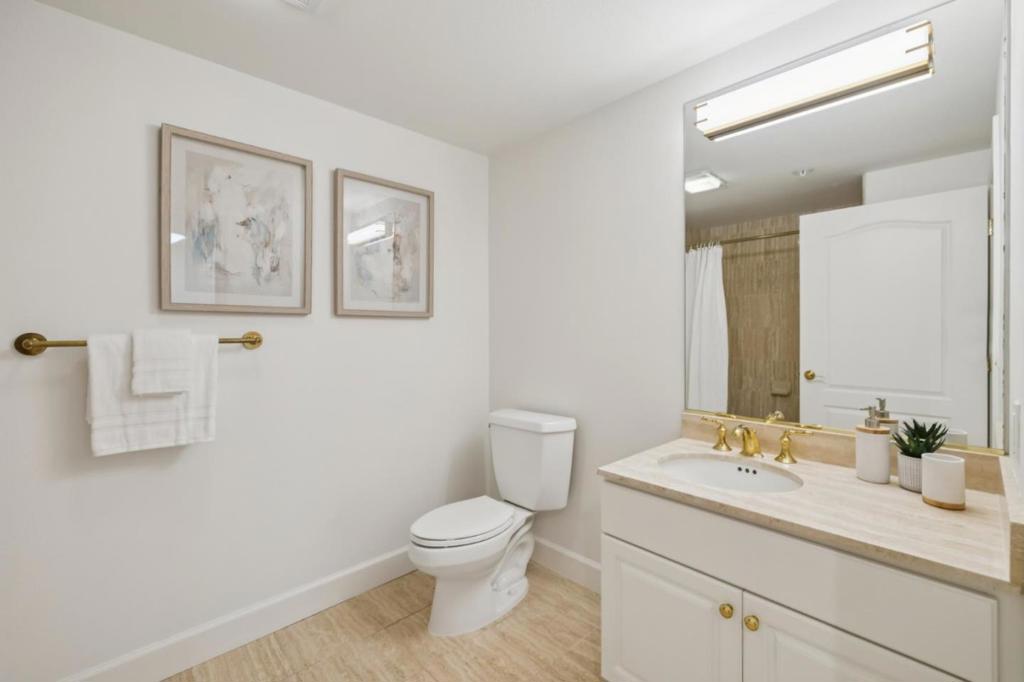 https://media.crmls.org/mediaz/78db54ff-4ff6-488a-9bc0-ab8e0f155278.jpg?preset=X-Large