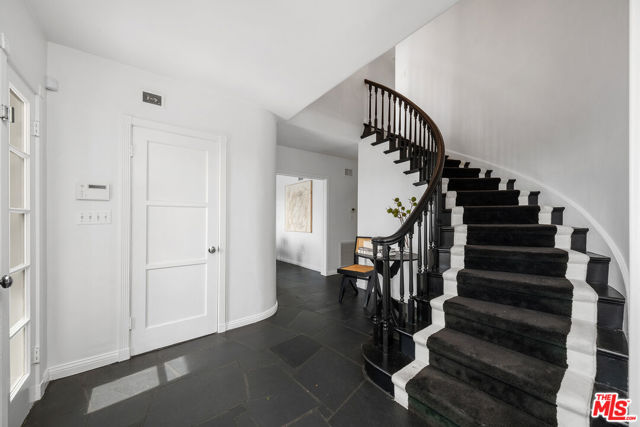 1455 Belfast Drive, Los Angeles CA: https://media.crmls.org/mediaz/78dbe296-535c-48f9-b3bb-2005a48b9238.jpg
