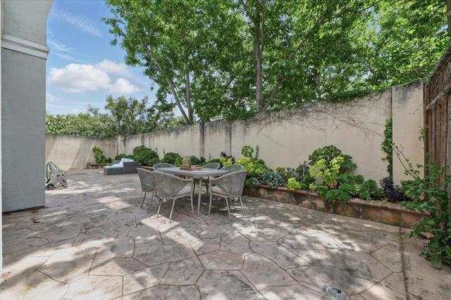 4480 Peacock Court, Dublin CA: https://media.crmls.org/mediaz/78dc8ca7-af89-4aea-b1bb-3f4399eb1bef.jpg