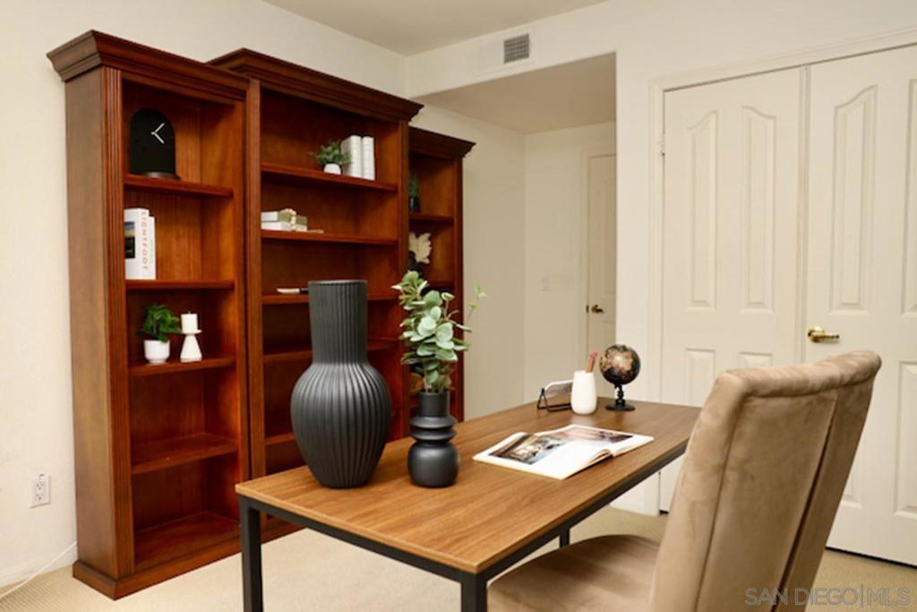 2862 Torrey Pines Rd - photo 11