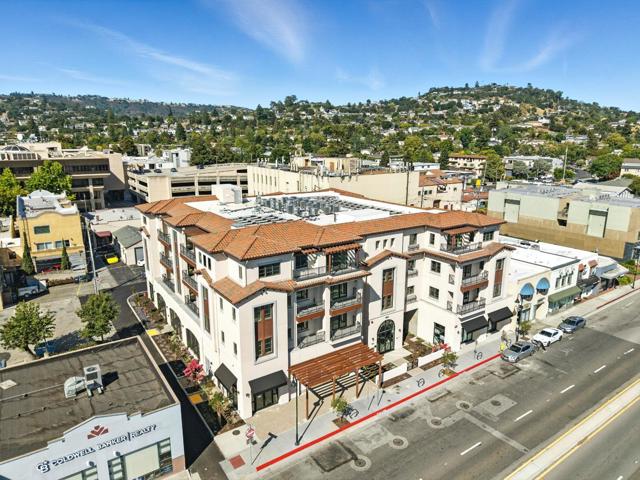 560 El Camino Real, San Carlos CA: https://media.crmls.org/mediaz/78dd1522-daca-46cf-bbe1-49dbdd816027.jpg