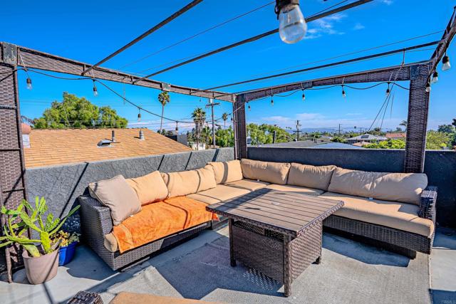 Detail Gallery Image 15 of 27 For 1016 Delaware St, Imperial Beach,  CA 91932 - 4 Beds | 2/1 Baths