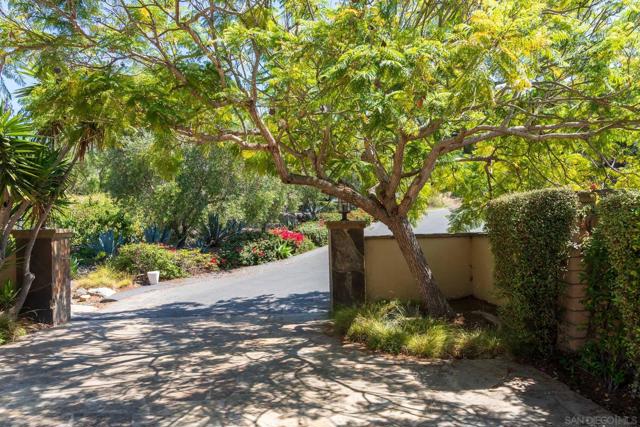 14522 Las Haciendas, San Diego CA: https://media.crmls.org/mediaz/78ddce6a-4f31-4bc5-b456-690e53f5292b.jpg