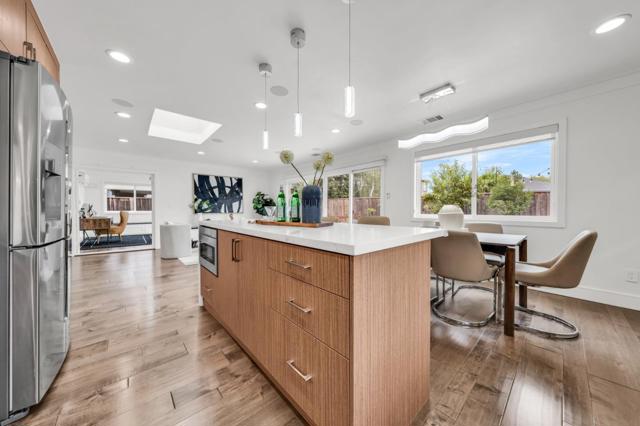638 Enos Court, Santa Clara CA: https://media.crmls.org/mediaz/78de4dde-4562-4361-8372-baf989521657.jpg
