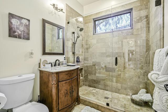 7335 El Fuerte St, Carlsbad CA: https://media.crmls.org/mediaz/78df0cd0-ce4e-4f84-9920-c45b396af4e5.jpg