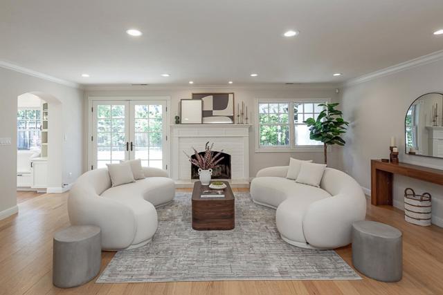 1532 Meadow Lane, Mountain View CA: https://media.crmls.org/mediaz/78df45cd-4a2c-4369-b29a-057d579c425e.jpg