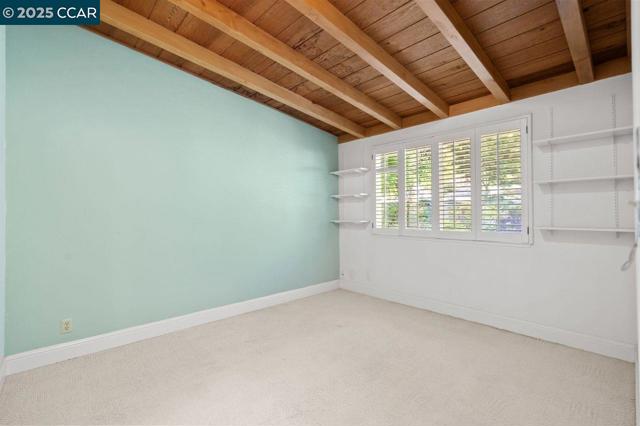 23 Lost Valley Dr, Orinda CA: https://media.crmls.org/mediaz/78dfbd9b-0b27-4d40-a768-d2b4dcadddad.jpg