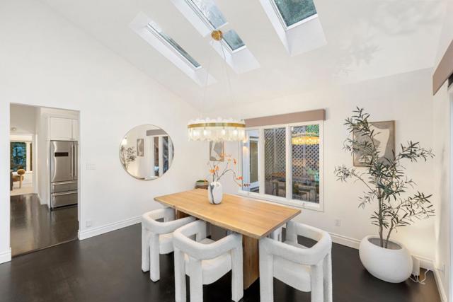 2937 San Juan Boulevard, Belmont CA: https://media.crmls.org/mediaz/78dfee51-9a19-45ff-bba5-7a27b9b55ae4.jpg