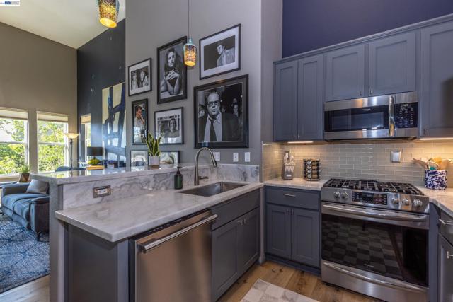 Image 5 of 46 For 228 1st St  