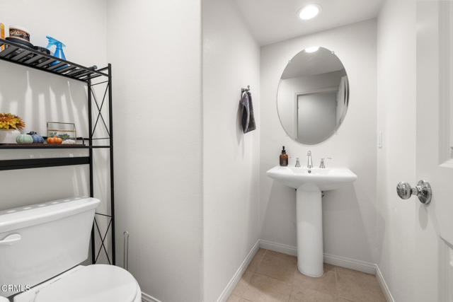 254 Hydrangea Street, Fillmore CA: https://media.crmls.org/mediaz/78e0ae83-68cb-44e9-9a62-7ecedc10f2b3.jpg