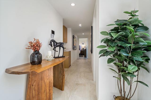 99 Camino Arroyo Place, Palm Desert CA: https://media.crmls.org/mediaz/78e12c93-2071-46e8-8295-ddf3fc698dad.jpg