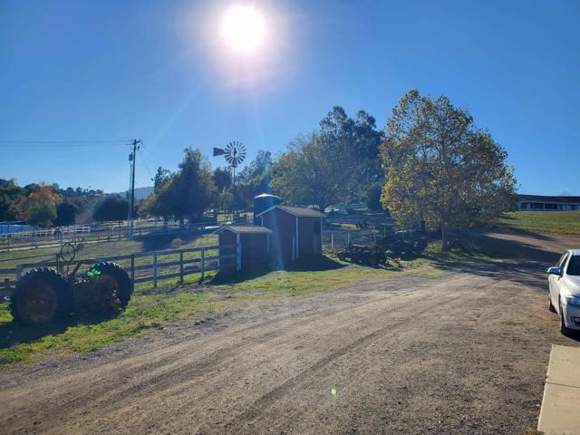 17910 Bluegrass Road, Ramona CA: https://media.crmls.org/mediaz/78e18824-ce68-4dc1-b4ac-d92a796b4974.jpg