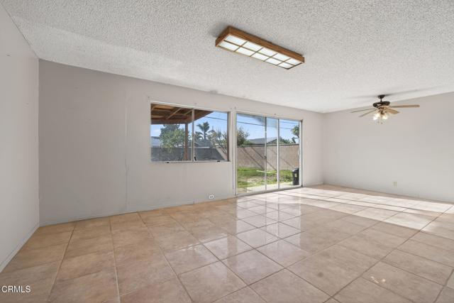 Detail Gallery Image 4 of 20 For 236 E Poplar St, Oxnard,  CA 93033 - 3 Beds | 2 Baths