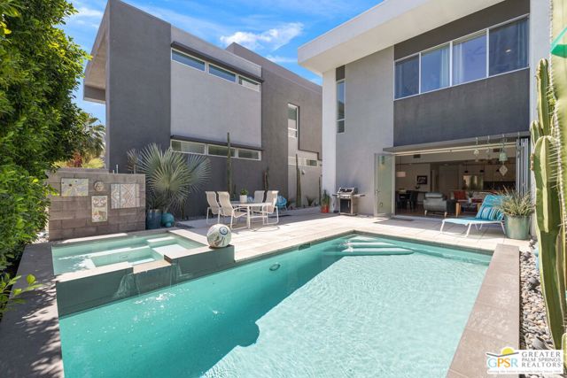 1230 Surrey Lane, Palm Springs
