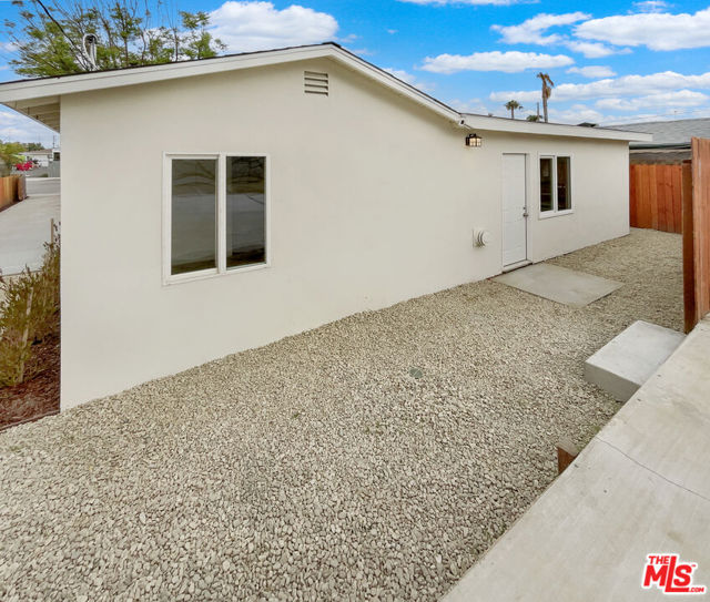 10692 Sycamore Avenue, Stanton CA: https://media.crmls.org/mediaz/78e4d63d-569c-4580-9a04-e1c7ad4e317f.jpg