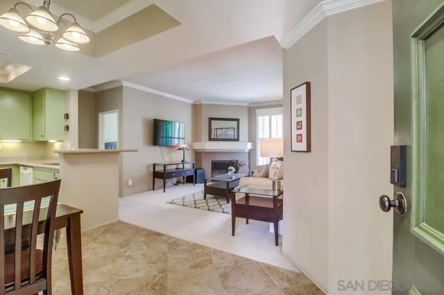 2020 Camino De La Reina, San Diego CA: https://media.crmls.org/mediaz/78e4e9fb-e86d-4e68-8d4c-ae61cae4bf0c.jpg