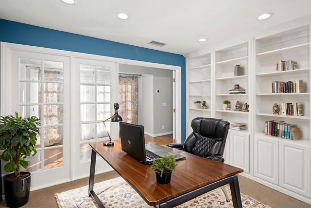 3733 La Cresta Dr, San Diego CA: https://media.crmls.org/mediaz/78e5b7bd-fef5-4d37-ab65-7658300086c7.jpg