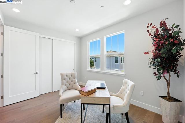 8360 Marine Way, Newark CA: https://media.crmls.org/mediaz/78e5d96f-bd41-4027-aede-e426668b65c9.jpg