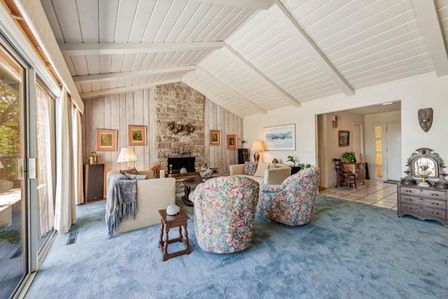 495 Summit Springs Road, Woodside CA: https://media.crmls.org/mediaz/78e6787d-7a1c-4d15-9875-22085e6126a2.jpg