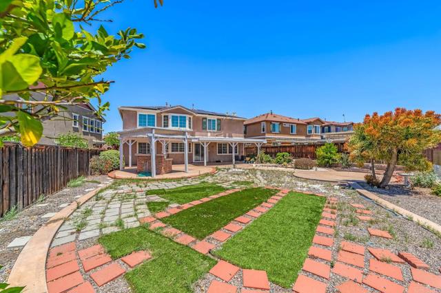 41013 Sunsprite St, Lake Elsinore CA: https://media.crmls.org/mediaz/78e6e95d-0cfa-442e-9100-cbdfb062dd07.jpg