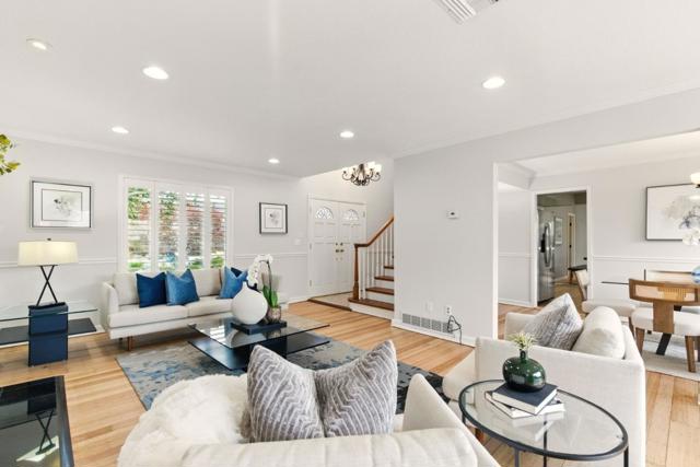 942 Constitution Drive, Foster City CA: https://media.crmls.org/mediaz/78e91fcd-f254-4e82-93cb-7de9d5b03366.jpg