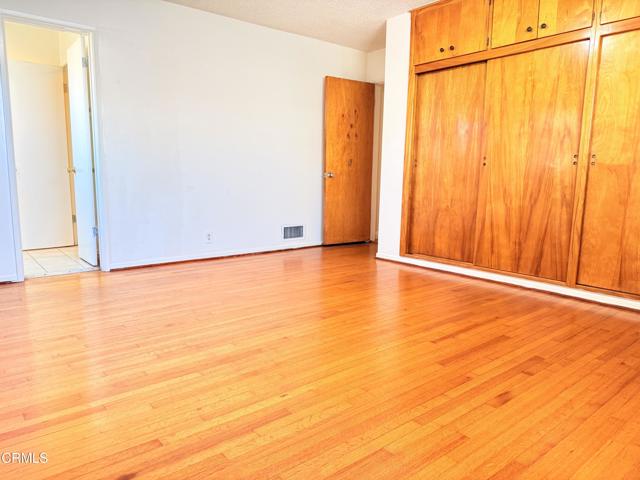 9721 Emperor Avenue, Arcadia CA: https://media.crmls.org/mediaz/78e9b71e-1291-4013-9646-7786ca64d44b.jpg