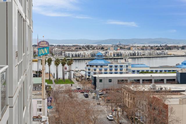 222 Broadway, Oakland CA: https://media.crmls.org/mediaz/78ea4b36-f2bf-4167-8260-00d345ac1ad5.jpg